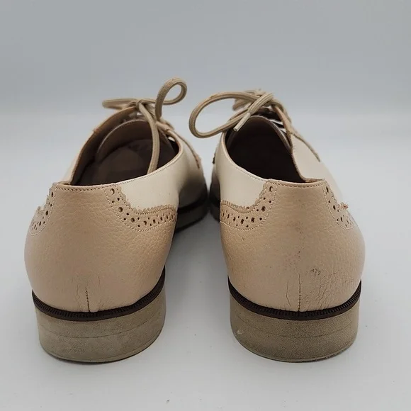 FERRAGAMO Cream & Tan Wingtip Laced Oxfords, Size 6½C - Picture 3 of 7